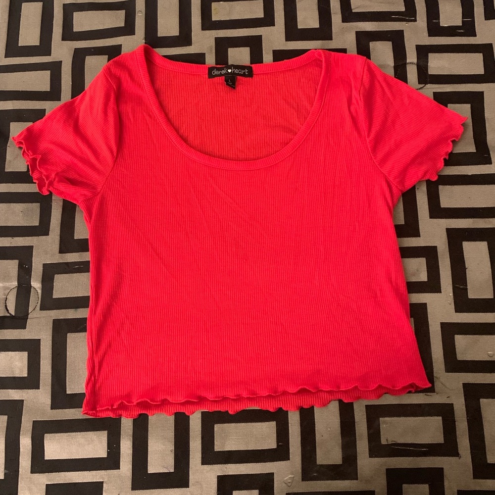 Size large Derek heart cropped tshirt